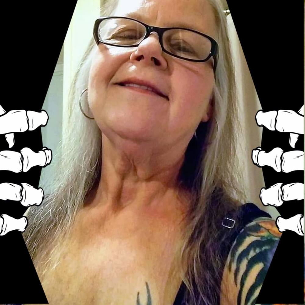 Meet your Posher, Elaine